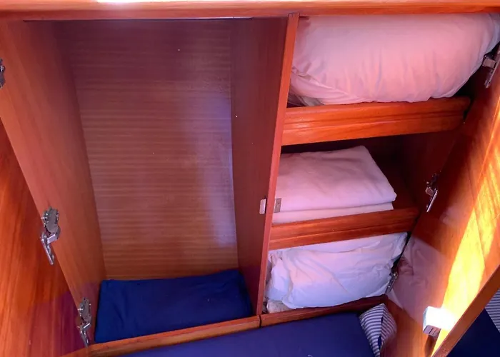 Botel Barco Puravida *