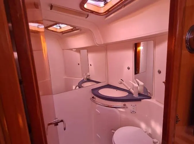 Πλωτό κατάλυμα Barco Puravida *